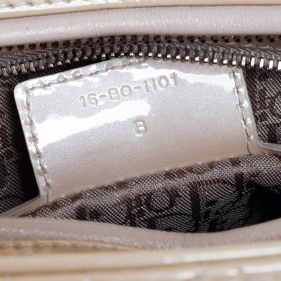 Christian Dior Large Pearl Taupe Patent Leather Lady Dior - Picture 14 of 14